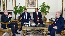 طرح 30% من شركات «الأعمال العام» بالبورصة.. و«الجارحى»: «مش خصخصة»