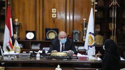 محافظ قنا: نسعى لتحسين الخدمات المقدمة للمواطنين