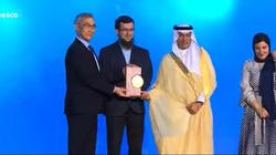 محوران سر فوز هشام عمران بجائزة اليونسكو الدولية لتشجيع العلماء الشباب