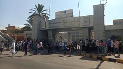 بالصور.. زحام للطلاب على أبواب كليات "الإسكندرية" في أول أيام الدراسة