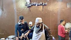 صور.. عز المنوفي لـ"الوطن" بعد إزالة عربته: جبنا معدات واشتغلنا تاني