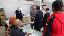سعفان يتفقد لجان الاستفتاء بالجامعة العمالية.. ويؤكد: إقبال كثيف