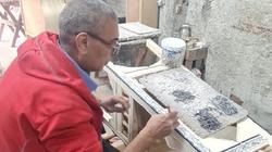 رحلة «الصدف» في ورش الباطنية.. هؤلاء يحفظون تراث مصر من الاندثار