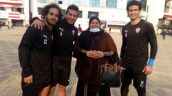 المتبرعة بقرطها لتجديد عقد فرجاني ساسي: «مش بسيب ماتش للزمالك»