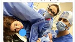 أول صورة لـ محمد رمضان مع زوجته وطفلته في غرفة العمليات