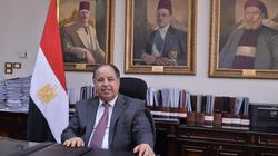 «معيط» بعد توقيعه اللائحة التنفيذية للقانون: عهد جديد للجمارك باكتمال المنظومة التشريعية
