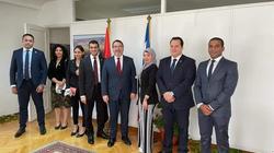 وفد «التنسيقية» يلتقي سفير تشيلي بالقاهرة