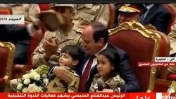 بالفيديو| لقاءات السيسي وأبناء الشهداء: دموع ووصية وتحية عسكرية