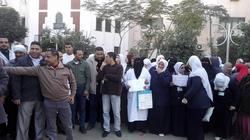 وقفة احتجاجية لعاملي مستشفى بني عبيد بالدقهلية احتجاجا على إقالة مديرها