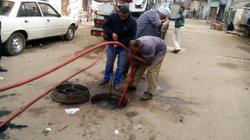 بالصور| حل مشكلة الصرف الصحي بشوارع وأحياء مدينة دسوق في كفر الشيخ