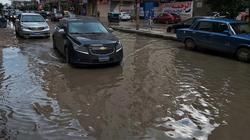 10 نصائح للتعامل مع غرق السيارة في مياه الأمطار: تغيير فلتر الهواء