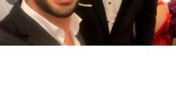 أحمد جمال يداعب محمد أنور بصورة من حفل زفاف الأخير