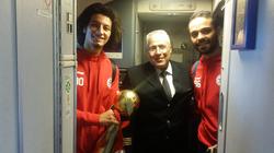 بعثة منتخب اليد تصل مطار قرطاج في طريقها للعودة إلى القاهرة