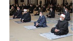 وزيرا الداخلية والأوقاف ومفتي الجمهورية يؤدون صلاة الجمعة بمسجد الشرطة