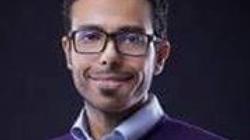 "العيب في الذات الملكية" لـ معتز عبد الموجود قريبا بمعرض الكتاب