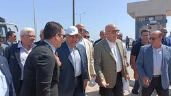 وزير الإسكان يتفقد محطة تحلية المياه والكورنيش بالغردقة