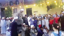 السير على السيوف فى «مولد جد الجعافرة»