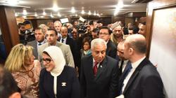 بالصور| وزيرة الصحة: المستشفى العائم بأسوان يحمل الخير لأطفال الصعيد
