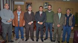 بالصور| مواطن يتبرع بقطعة أرض لبناء مدرسة في الغربية