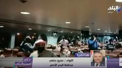 فيديو.. وصول 150 عالقا مصريا بالسعودية إلى ميناء سفاجا