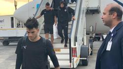 صور.. وصول بعثة الزمالك إلى القاهرة بعد التتويج بالسوبر