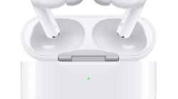 هل يمكن شحن سماعات AirPods باستخدام هاتف iPhone؟