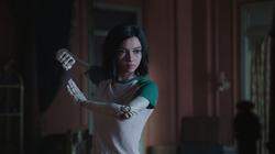 "Alita" يحقق 130 مليون دولار إيرادات أولى أيامه بدور العرض السينمائي