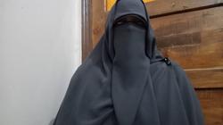 مأساة «رشا».. أهلها ألقوا بها في الشارع وأولادها تخلوا عنها