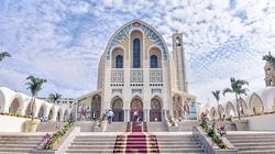 «كاتدرائية العباسية».. من أرض مدافن للأقباط إلى أكبر كنائس الشرق الأوسط