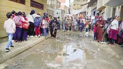 انفجار ماسورة وسقوط منزلين يعطلان الدراسة في 3 مدارس