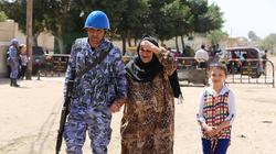 بالصور| تزايد أعداد الناخبين بكفر الشيخ.. والأمن يساعد كبار السن