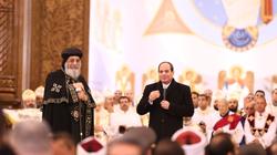 عاجل| الرئيس يهنئ الأقباط: عيد ميلاد مجيد.. ملؤه السلام والحب والرحمة