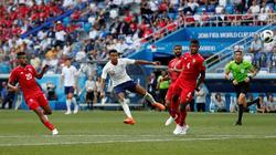 لاعب إنجلترا يشيد بقرارات جهاد جريشة: حكم شجاع