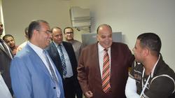 محافظ الدقهلية ورئيس جامعة المنصورة يزوران المصابين في حادث ميت غمر