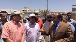 بالصور| وزير الزراعة يطالب بإنشاء ثلاجة لحفظ الأسماك بميناء الطور البحري