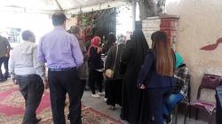 لجان النزهة تستقبل الناخبين في ثالث أيام الاستفتاء