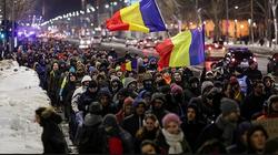 تظاهر الآلاف في رومانيا تأييدا لرئيسة نيابة مكافحة الفساد