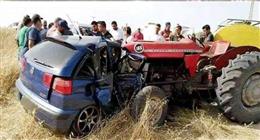 إصابة 3 أشخاص في حادث تصادم جرار زراعي وسيارة ملاكي بالفيوم