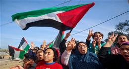 رسائل حب من سيدات غزة لـ«أم الدنيا» بعد اتفاق شرم الشيخ.. «لكِ يا مصر السلامة»