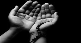 ودع يومك بدعاء.. كلمات تزرع الطمأنينة في القلب قبل النوم