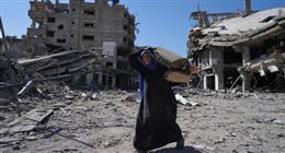 يبحثون بين الأنقاض عن جثث أحبائهم.. ماذا وجد الفلسطينيون بعد العودة إلى غزة؟