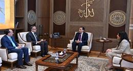 مدبولي يؤكد لـ«العناني» التزام مصر بدعم الأنشطة والمبادرات الإنسانية لليونسكو
