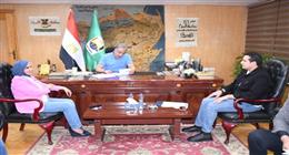 محافظ الفيوم يلتقي أعضاء مجلسي الشيوخ والنواب لبحث مطالب المواطنين