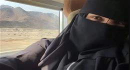 هروب من الشهرة أم بحث عن السكينة؟.. سبب ارتداء شيماء سيف النقاب في العمرة