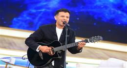 حمزة نمرة ضيف «معكم» مع منى الشاذلي على قناة ON