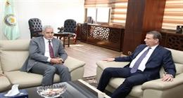 وزير الزراعة يبحث تعزيز التعاون وتطوير أصناف المحاصيل مع موريتانيا