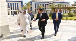 نائب رئيس الوزراء يبحث توطين صناعة الدواء وتعزيز التعاون الرقمي الصحي مع الكويت
