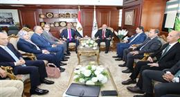 محافظ بني سويف يستقبل ضيوف مهرجان النباتات الطبية والعطرية في نسخته الرابعة