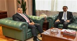 وزيرا الإنتاج الحربي والتموين يبحثان سبل تعزيز التعاون المشترك