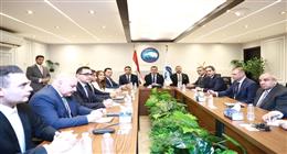 نائب رئيس «مستقبل وطن» يتفقد غرفة العمليات المركزية لمتابعة تحضيرات البرلمان